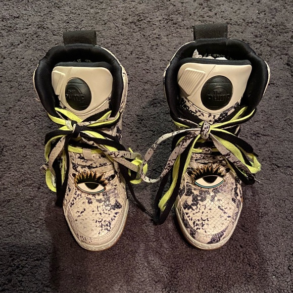 Reebok Special Edition Size. 6 - Picture 2 of 8